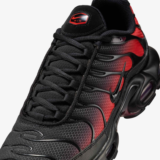NIKE AIR MAX PLUS TN ‘BLACK RED FADE’