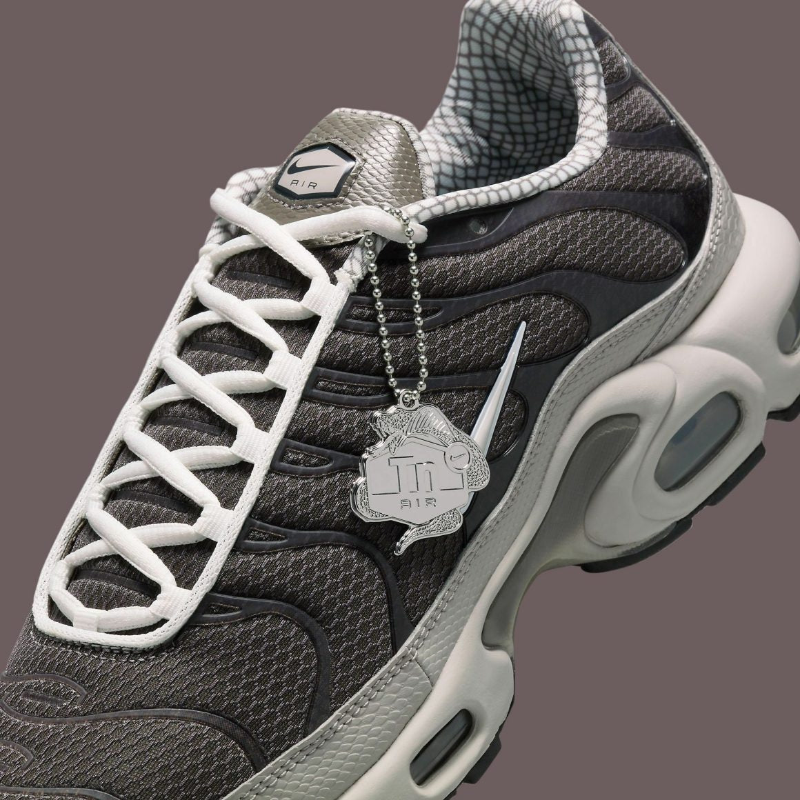 NIKE AIR MAX PLUS TN ‘YEAR OF THE SNAKE’