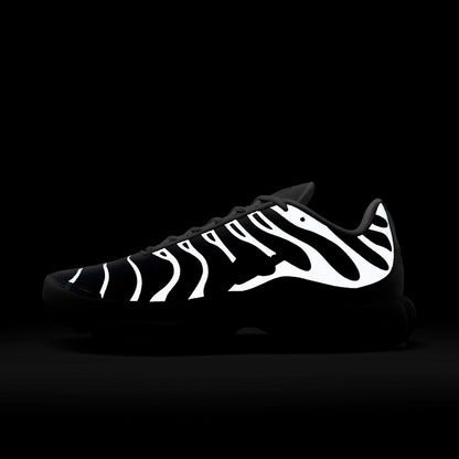 NIKE AIR MAX PLUS TN ‘REFLECTIVE OBSIDIAN’