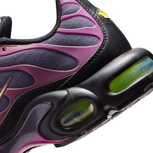 NIKE AIR MAX PLUS TN ‘DARK RAISIN LIQUID LIME REFLECTIVE’