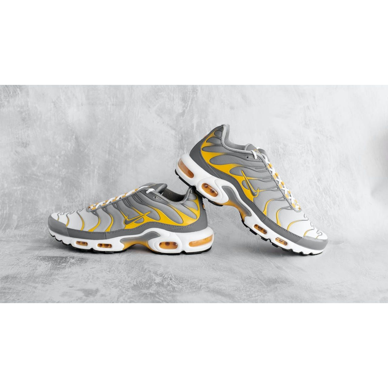 NIKE AIR MAX PLUS TN ‘GREY SULPHUR’