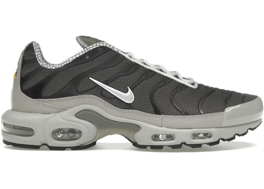 NIKE AIR MAX PLUS TN ‘YEAR OF THE SNAKE’