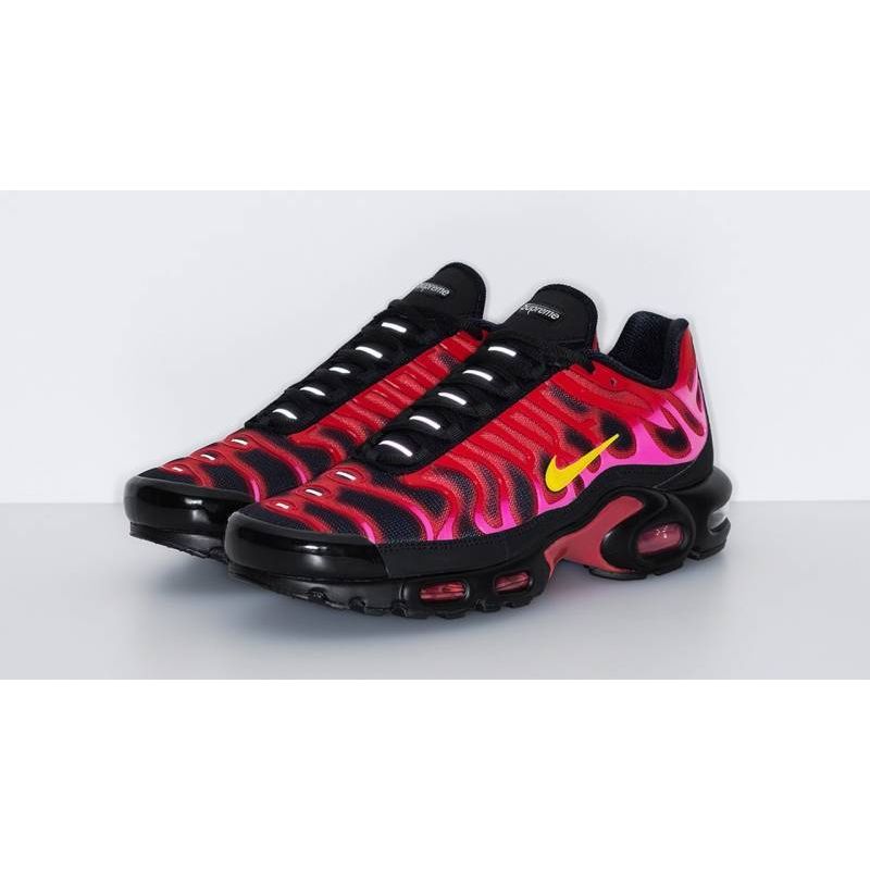 NIKE AIR MAX PLUS TN X SUPREME UNIVERSITY RED