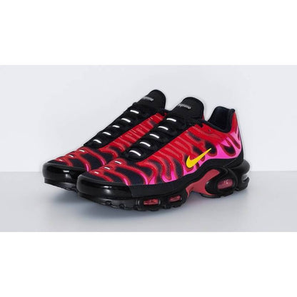 NIKE AIR MAX PLUS TN X SUPREME UNIVERSITY RED