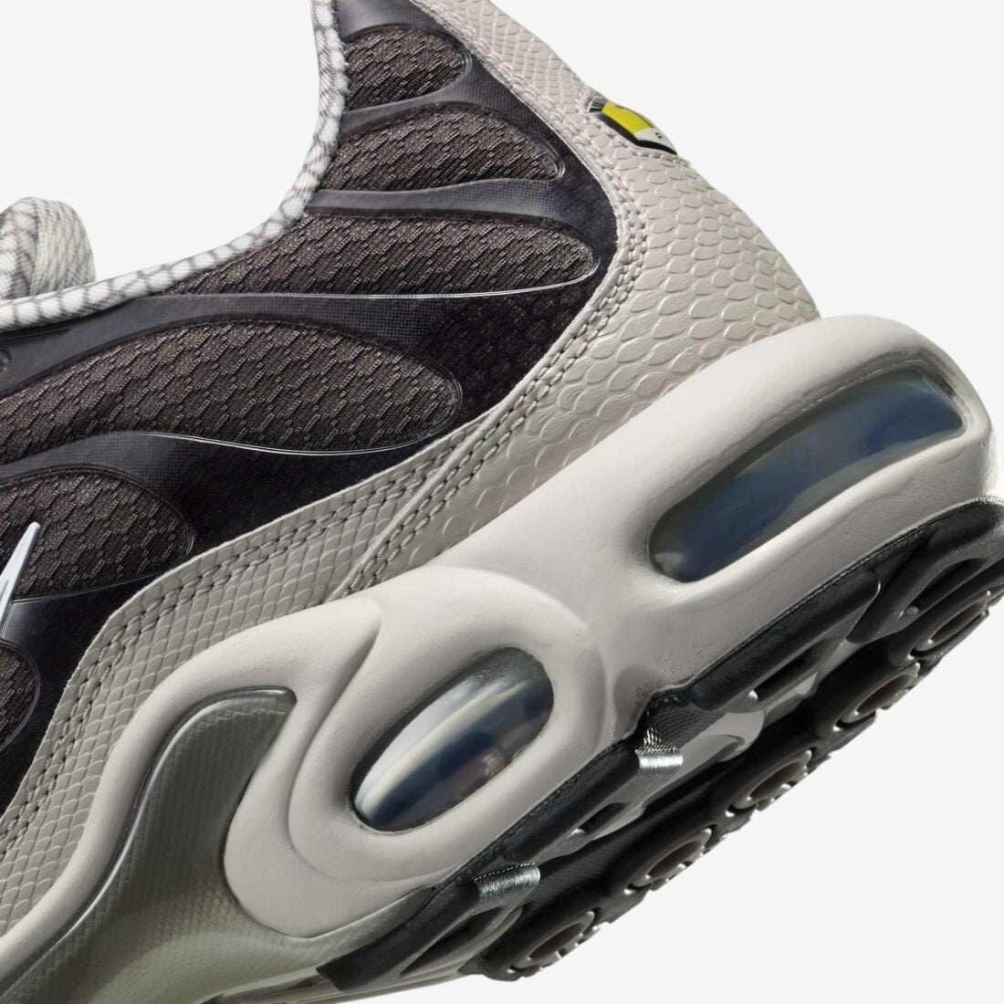 NIKE AIR MAX PLUS TN ‘YEAR OF THE SNAKE’