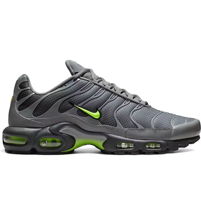 NIKE AIR MAX PLUS TN ‘SMOKE GREY VOLT’