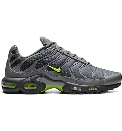NIKE AIR MAX PLUS TN ‘SMOKE GREY VOLT’